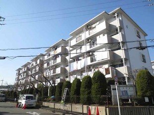 茨木市上穂積住宅四棟（208）の物件外観写真